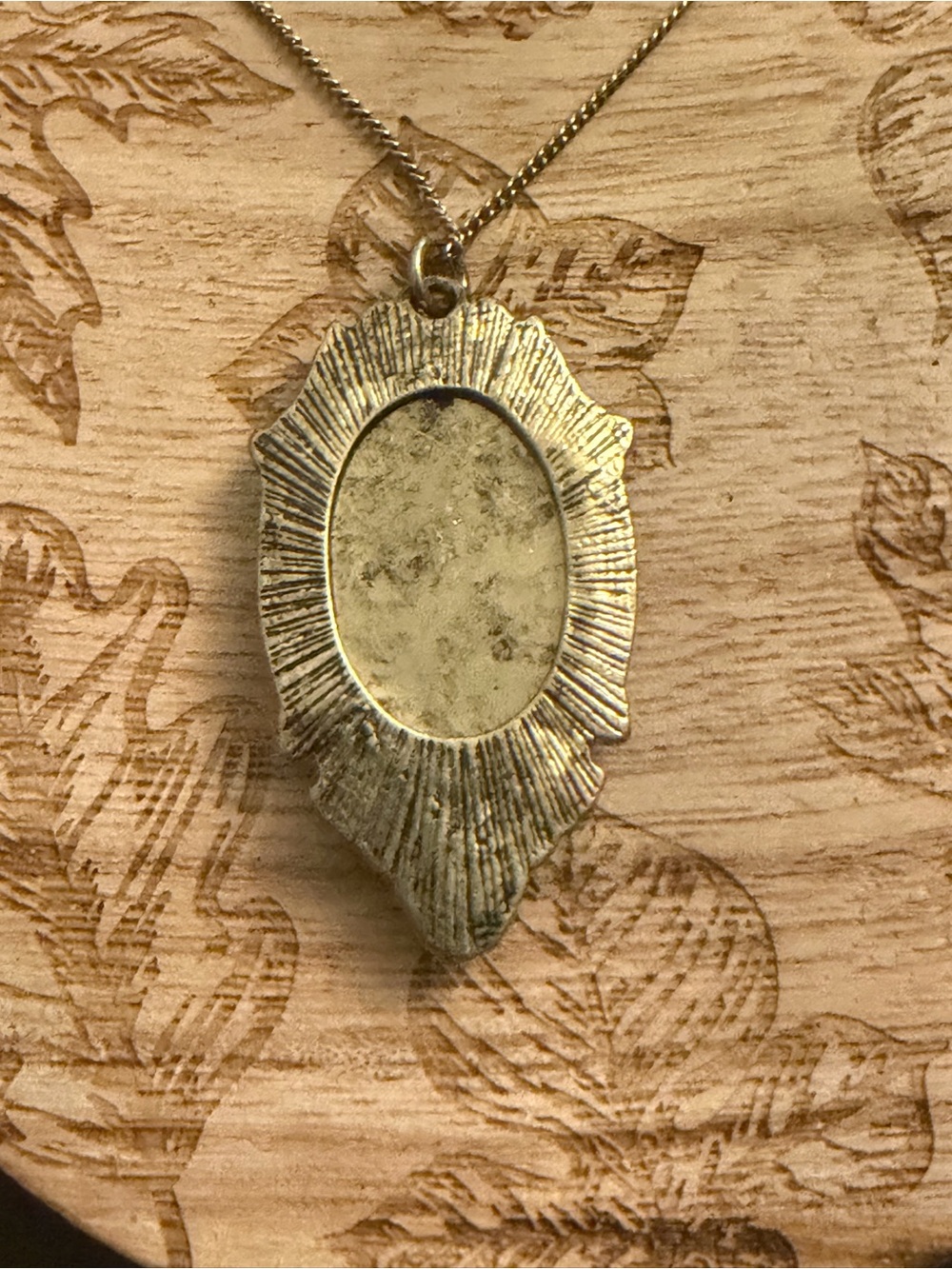 Antique-Style White Butterfly Cameo Necklace in Gold Tone - Picture 2 of 4